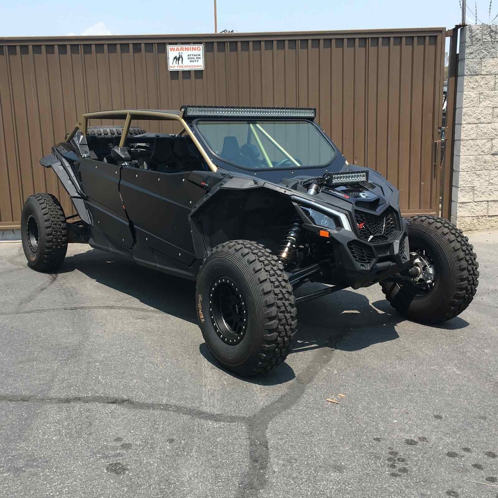 Can-Am X3 4 seater Desert Edition Radius Cage side view