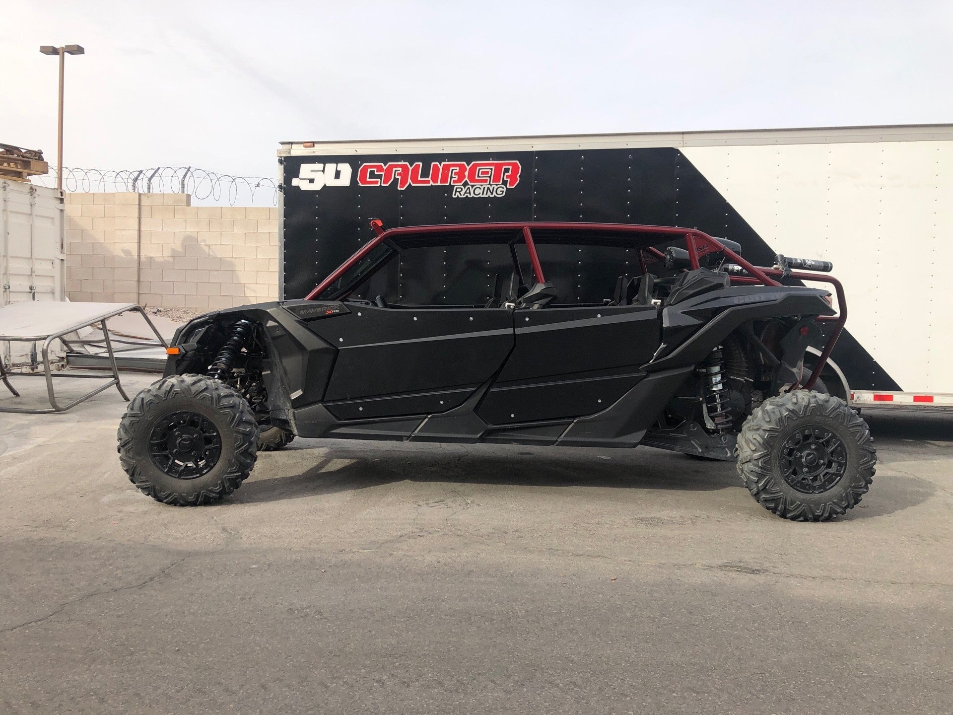 Can-Am X3 4 seater Desert Edition Radius Cage